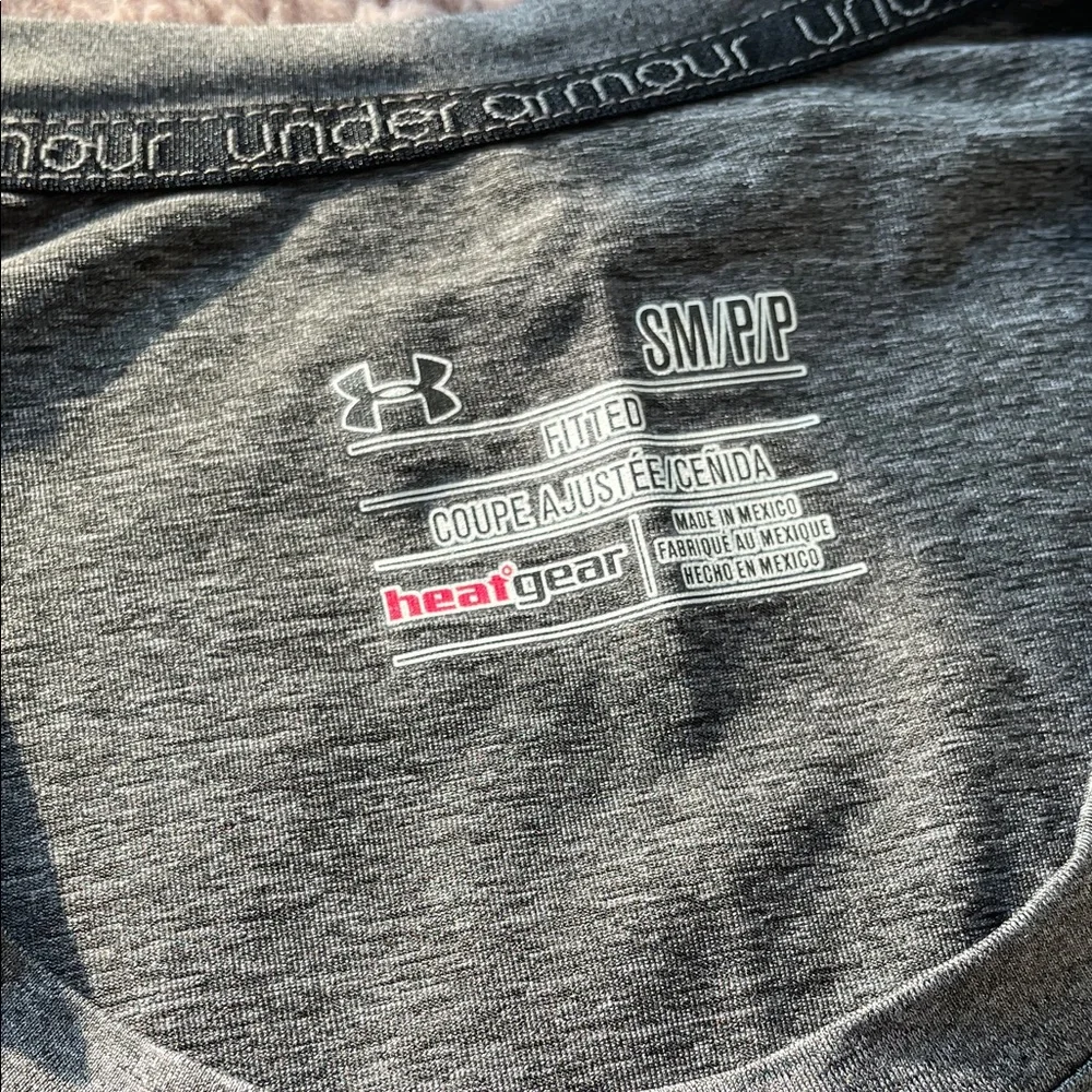 Under Armour Women's Heather Charcoal Grey Long Sleeve HeatGear Tee - Picture 2 of 5